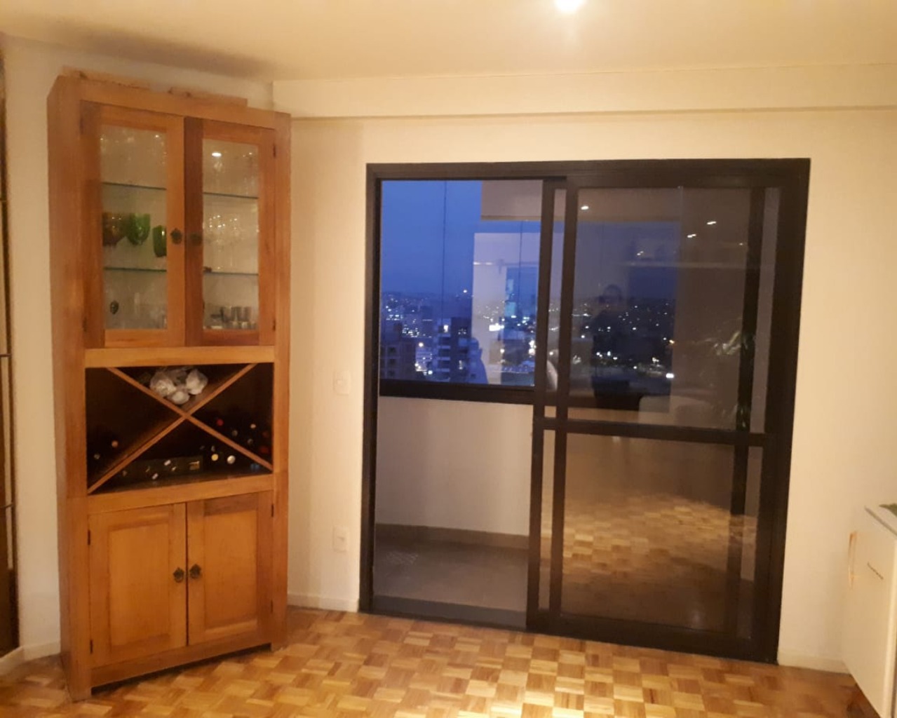 Apartamento à venda com 3 quartos, 146m² - Foto 3