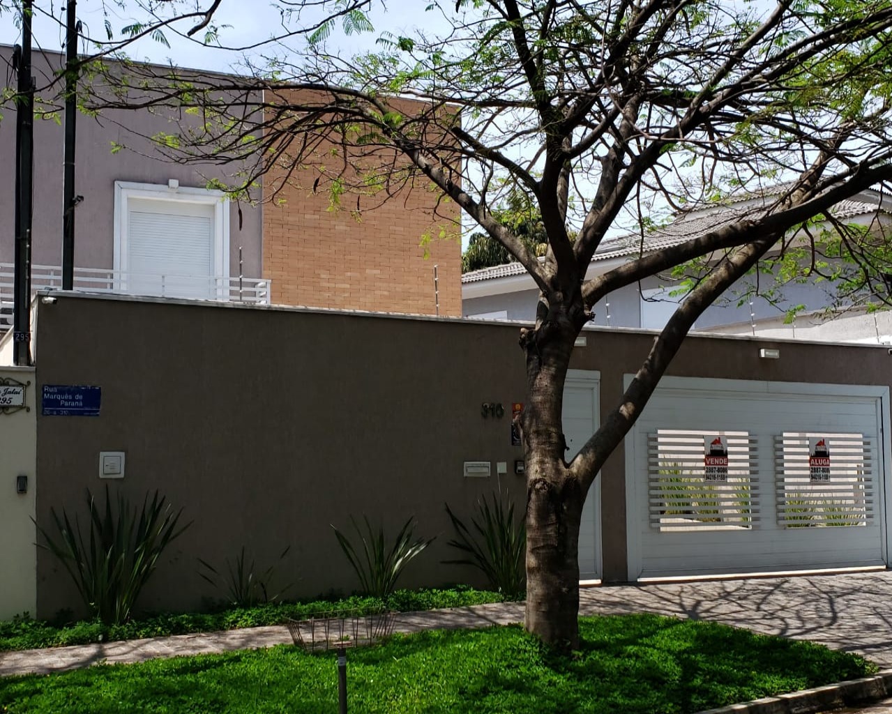 Casa à venda e aluguel com 3 quartos, 400m² - Foto 3