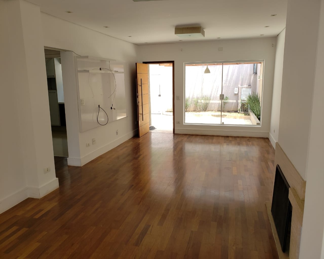 Casa à venda e aluguel com 3 quartos, 400m² - Foto 10