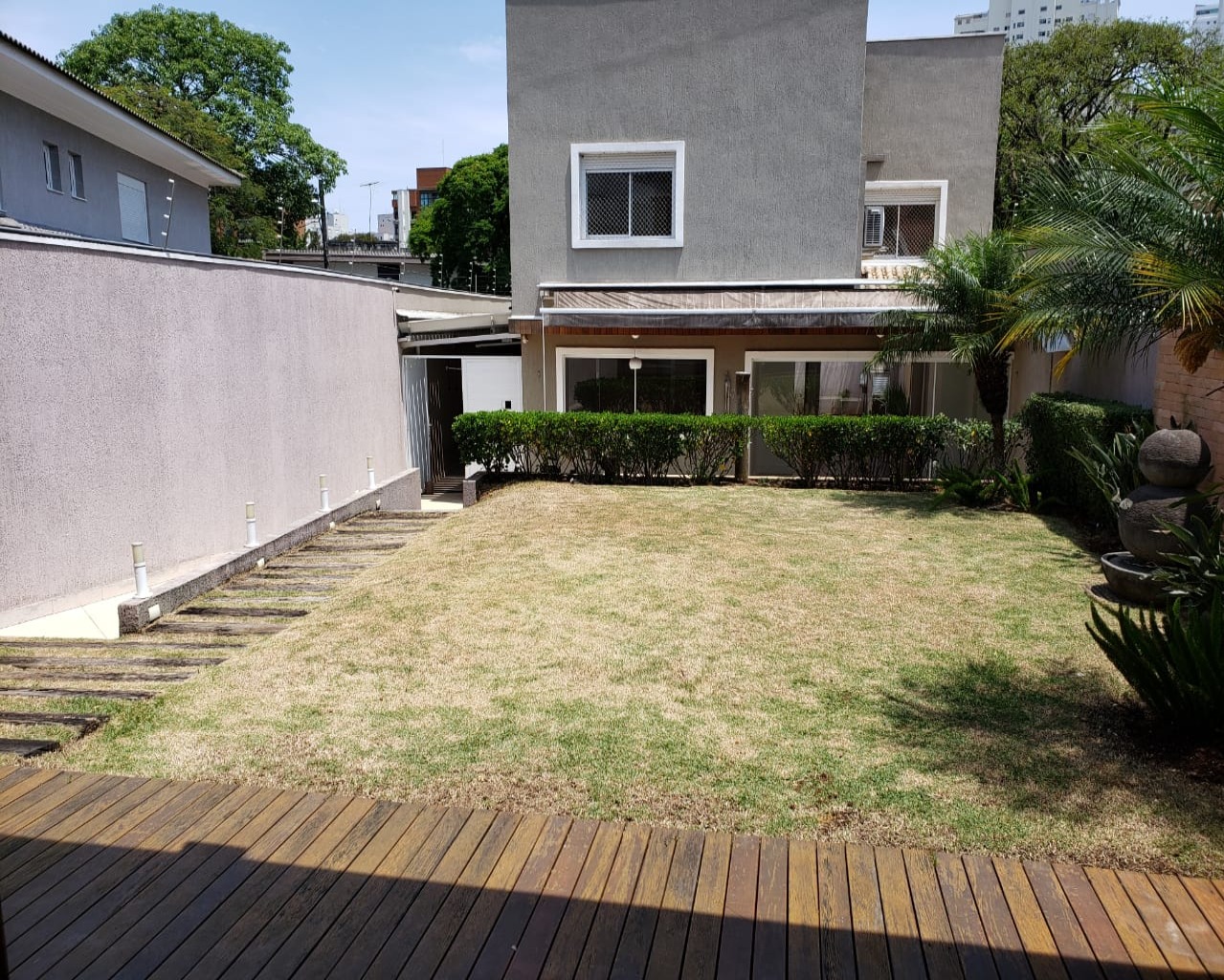 Casa à venda e aluguel com 3 quartos, 400m² - Foto 11