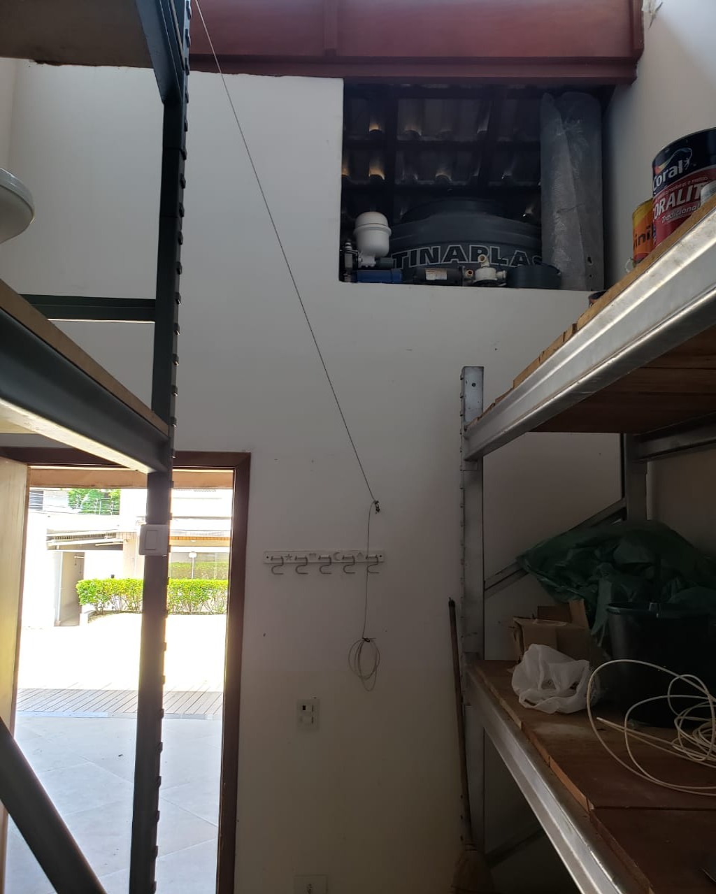 Casa à venda e aluguel com 3 quartos, 400m² - Foto 37