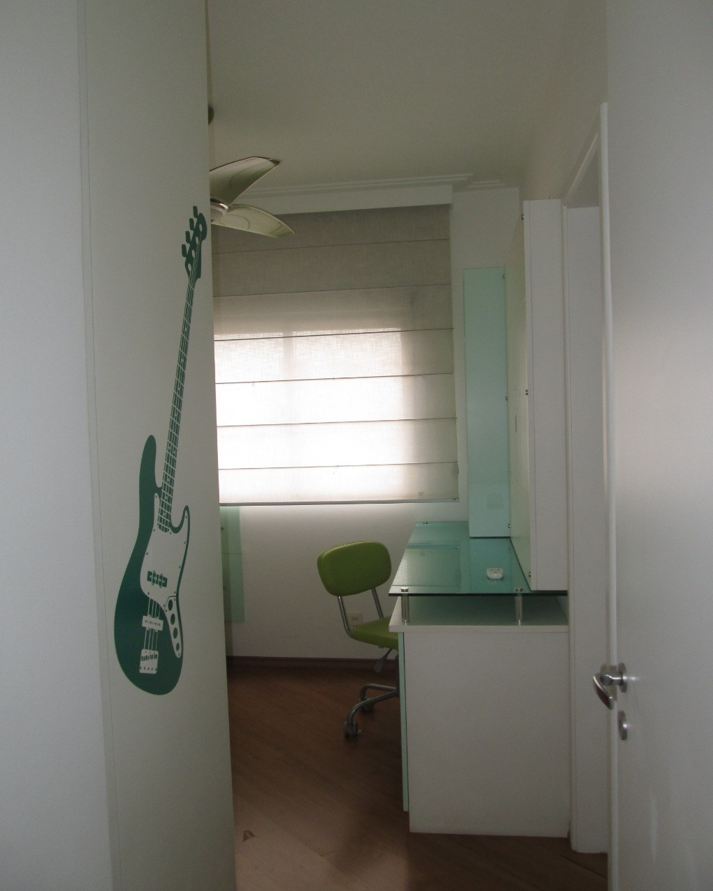 Apartamento para alugar com 3 quartos, 130m² - Foto 13