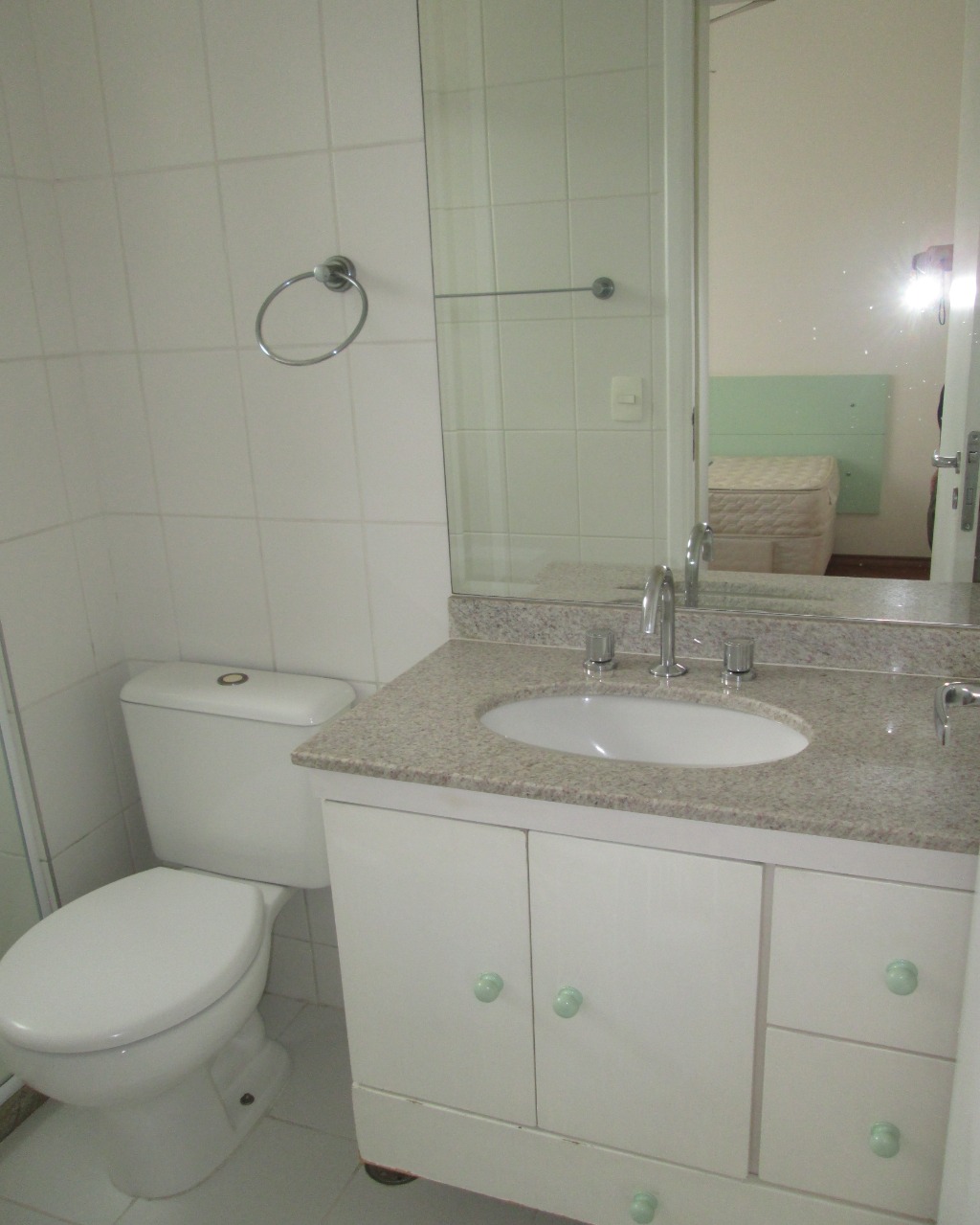 Apartamento para alugar com 3 quartos, 130m² - Foto 17