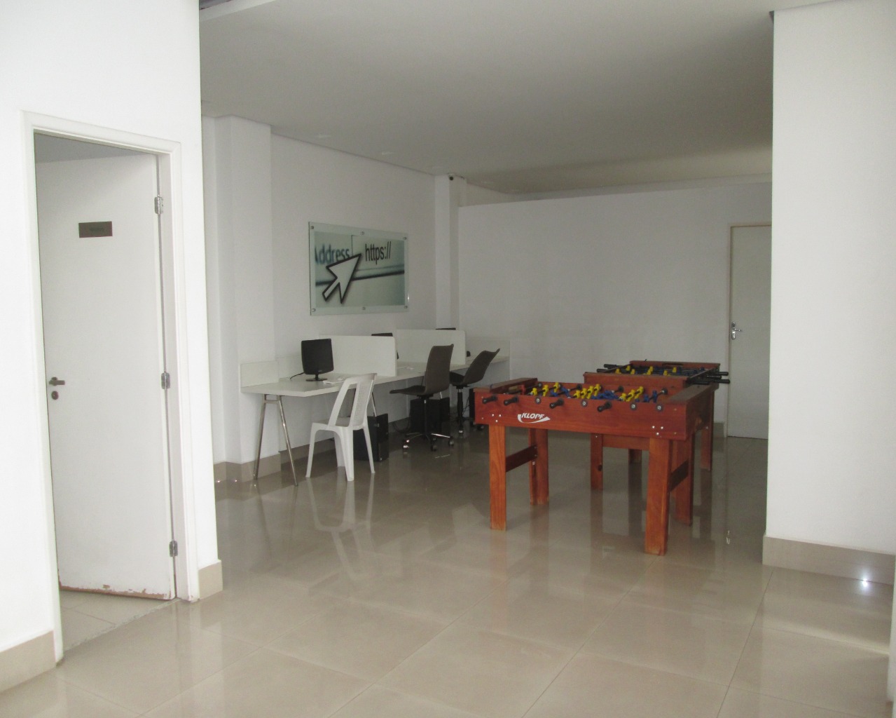 Apartamento para alugar com 3 quartos, 130m² - Foto 32