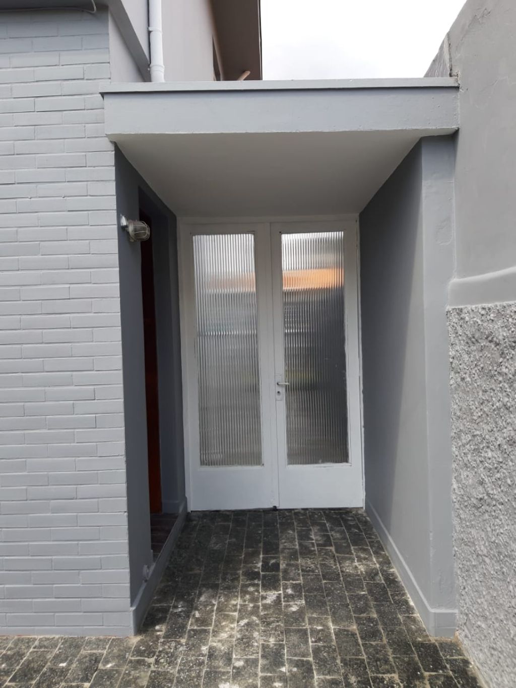 Casa à venda e aluguel com 2 quartos, 114m² - Foto 2