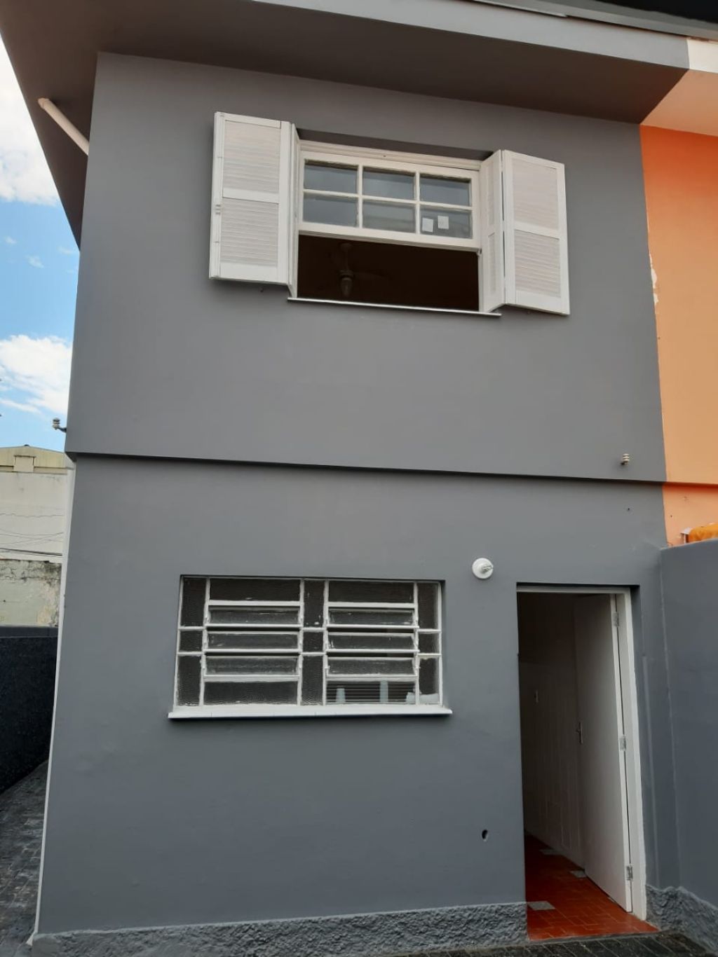 Casa à venda e aluguel com 2 quartos, 114m² - Foto 11