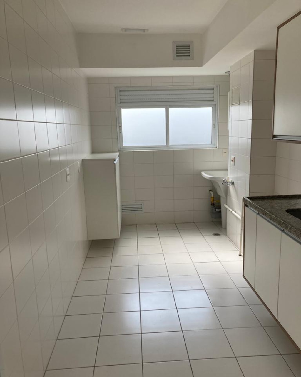 Apartamento para alugar com 3 quartos, 94m² - Foto 12