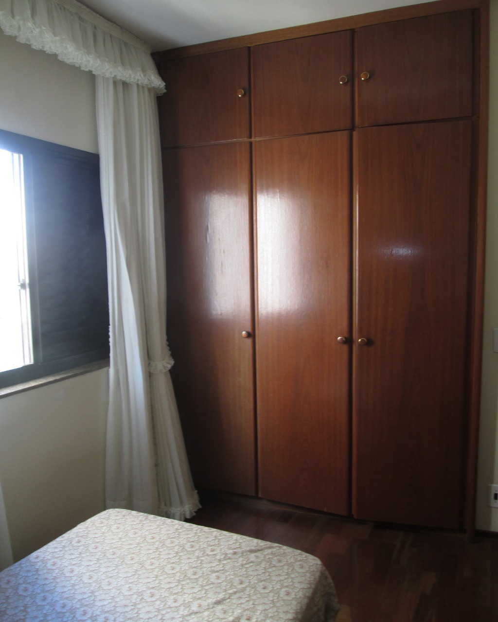 Apartamento à venda com 4 quartos, 140m² - Foto 10