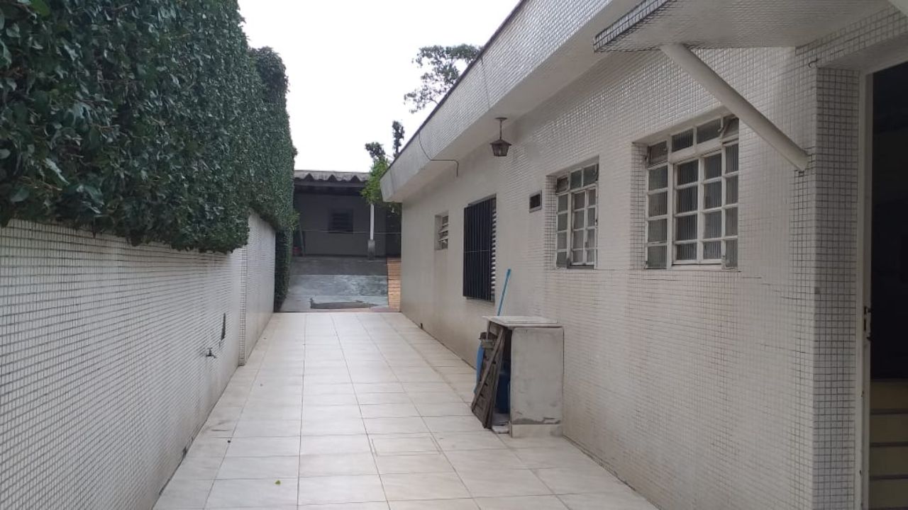 Casa à venda com 3 quartos, 500m² - Foto 14