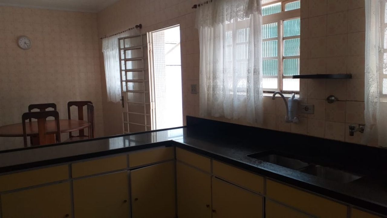 Casa à venda com 3 quartos, 500m² - Foto 24