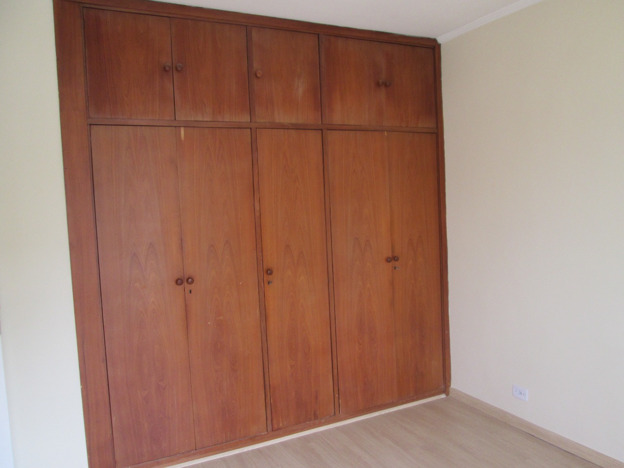 Apartamento à venda com 2 quartos, 75m² - Foto 12