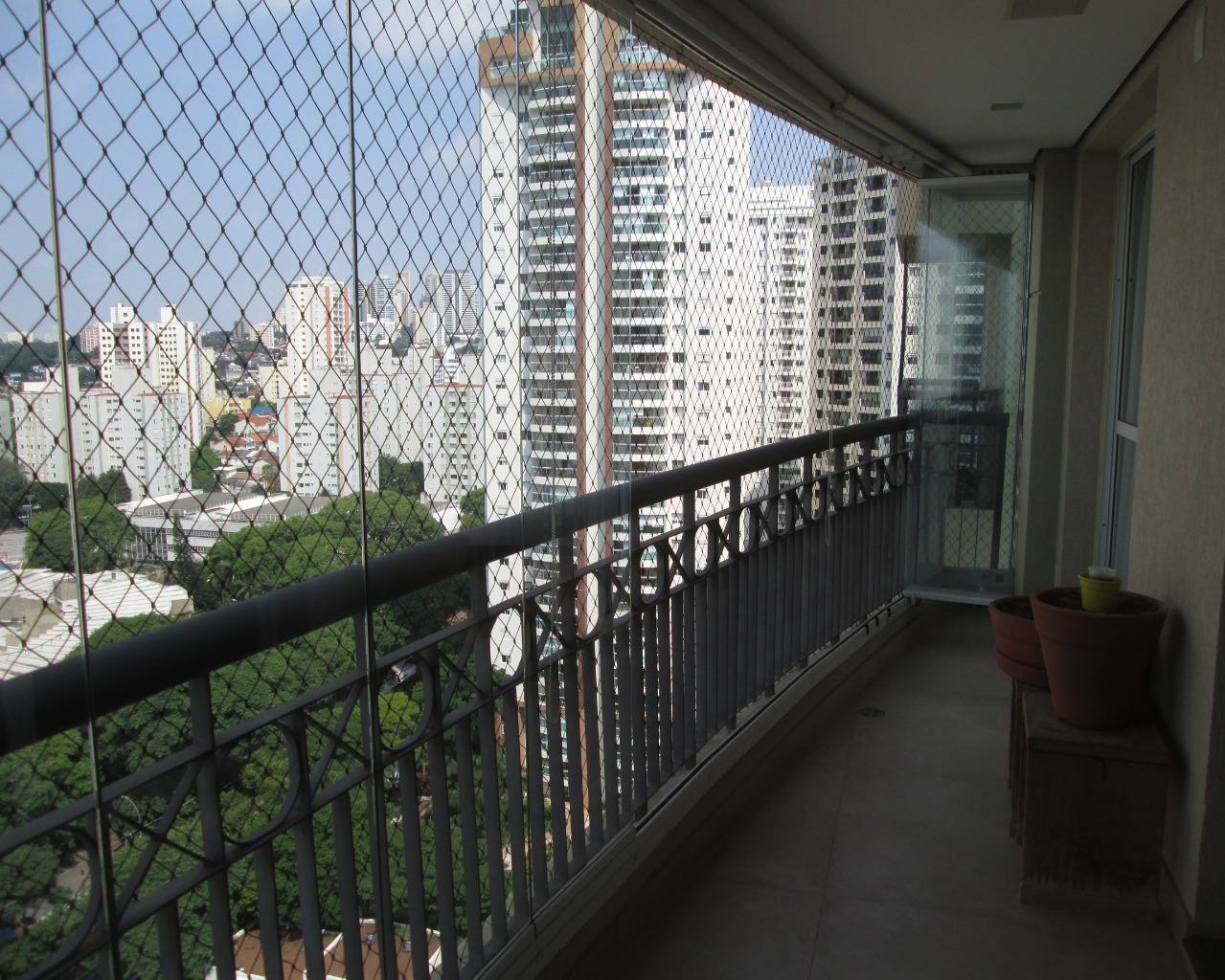 Apartamento à venda com 3 quartos, 171m² - Foto 2