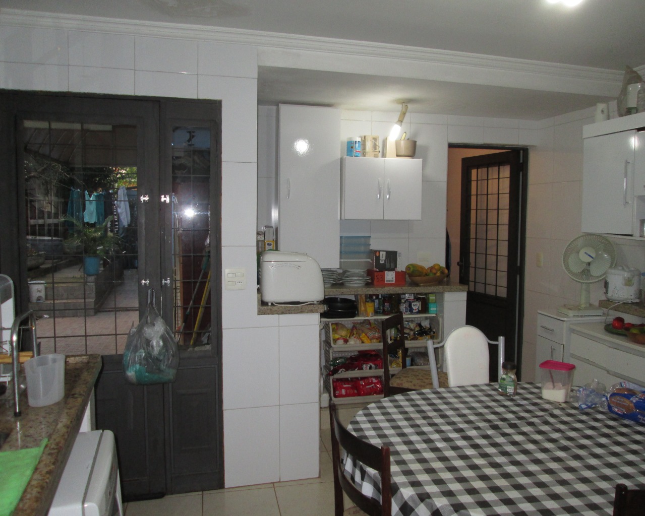 Casa à venda com 2 quartos, 180m² - Foto 7