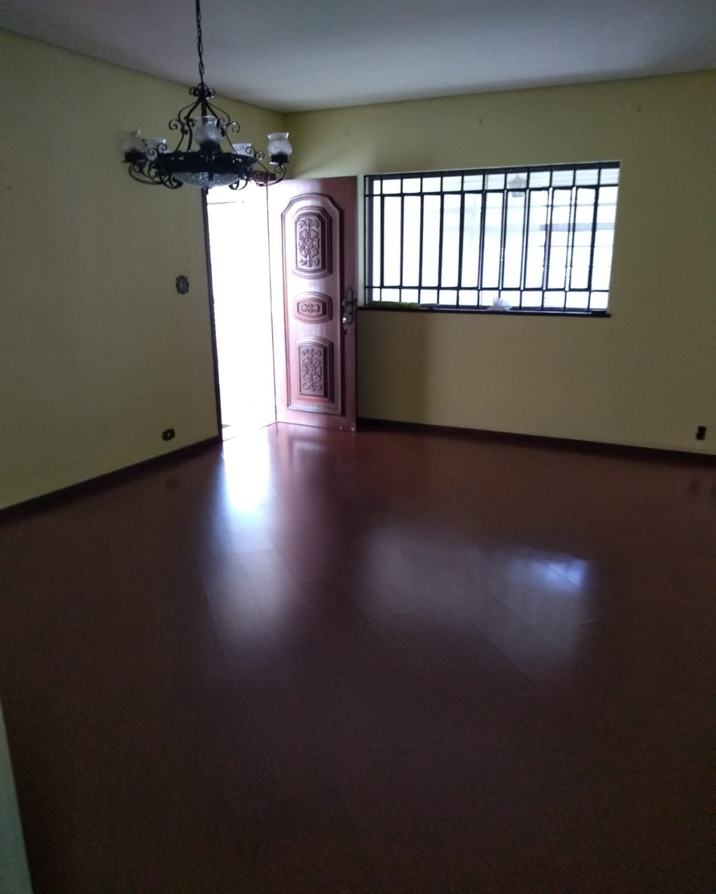 Casa à venda com 3 quartos, 230m² - Foto 2