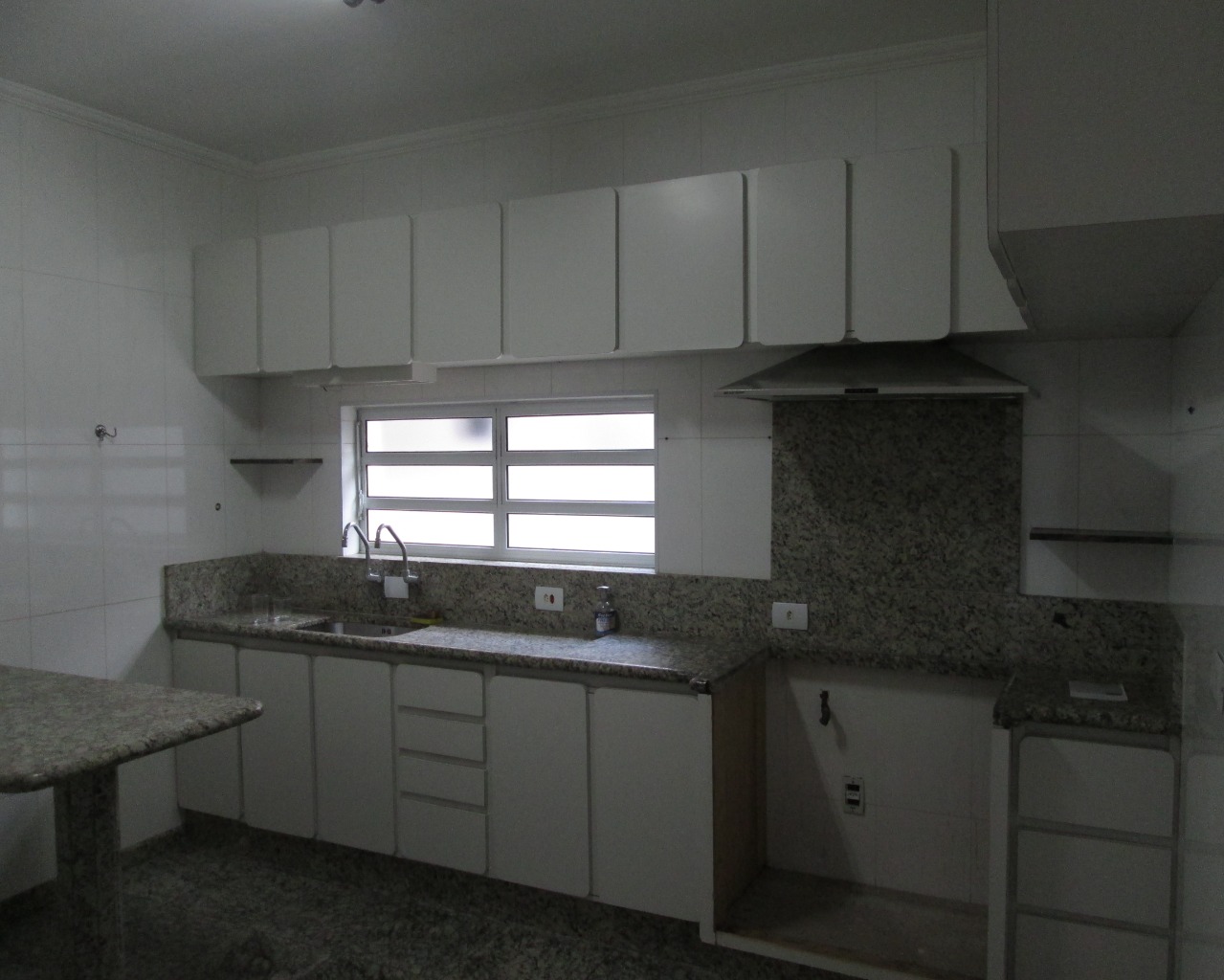 Prédio Inteiro para alugar com 5 quartos, 293m² - Foto 14