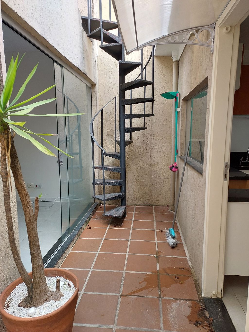 Casa à venda com 3 quartos, 131m² - Foto 14