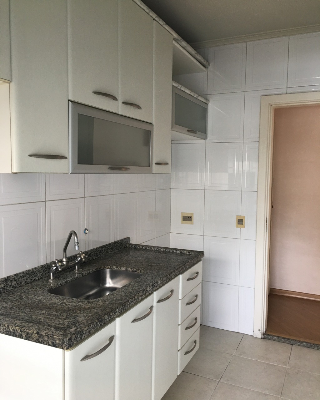 Apartamento à venda com 3 quartos, 77m² - Foto 9