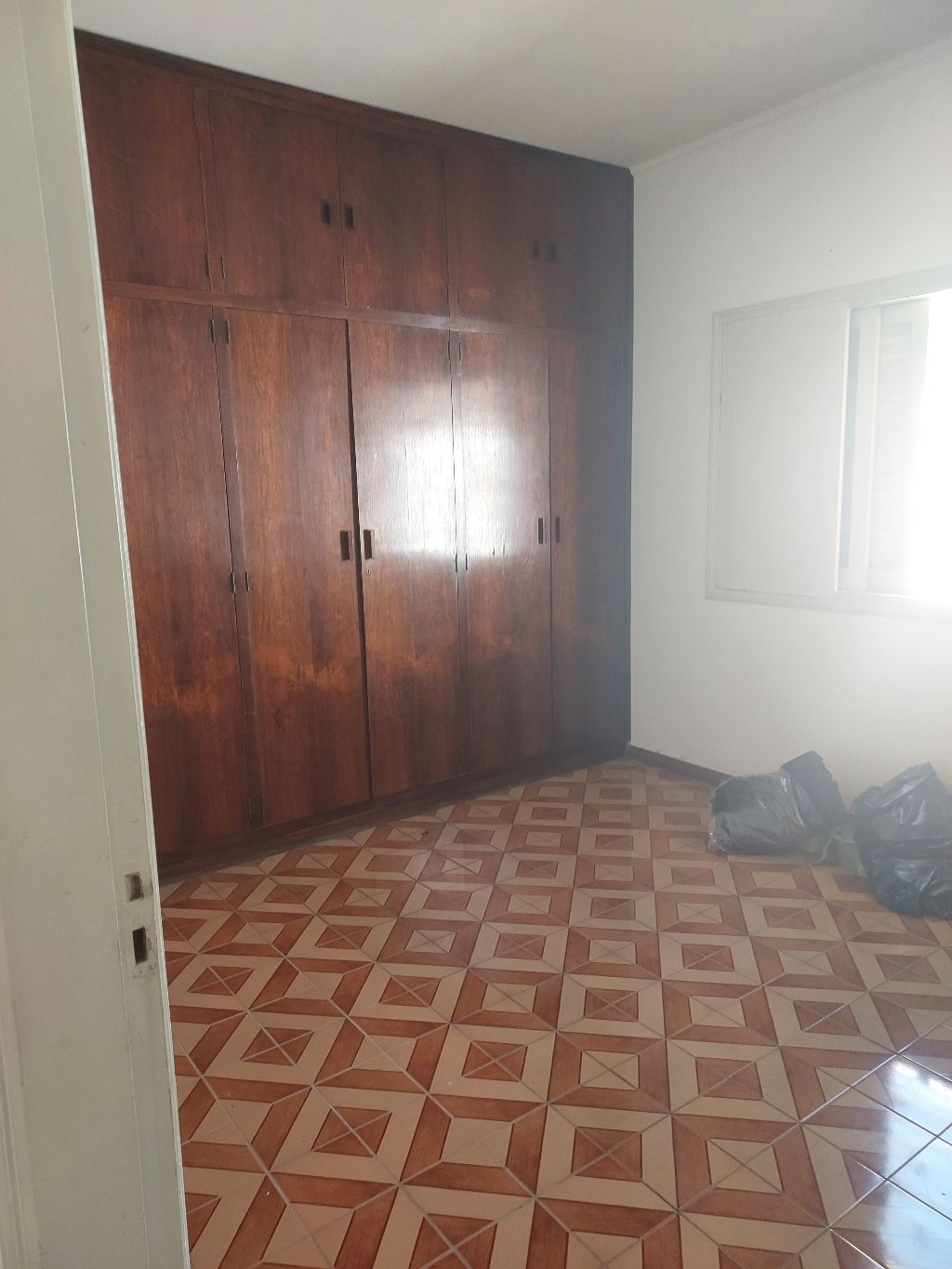 Casa à venda e aluguel com 3 quartos, 200m² - Foto 10