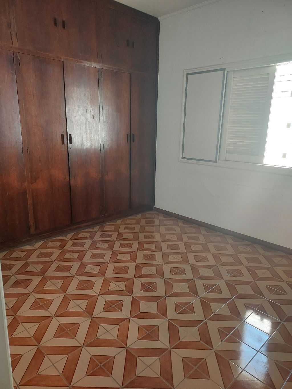 Casa à venda e aluguel com 3 quartos, 200m² - Foto 7