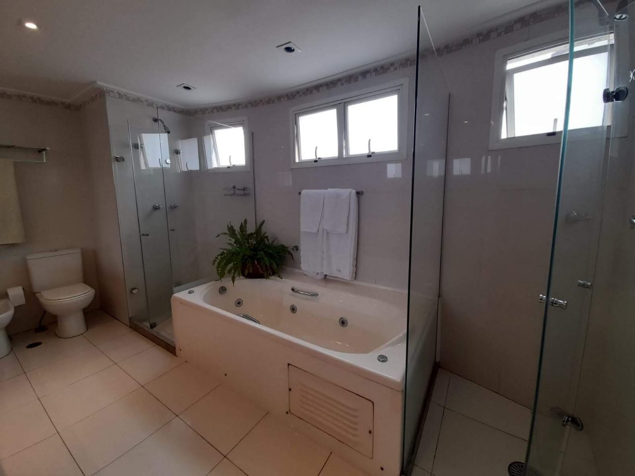 Apartamento à venda e aluguel com 4 quartos, 366m² - Foto 9