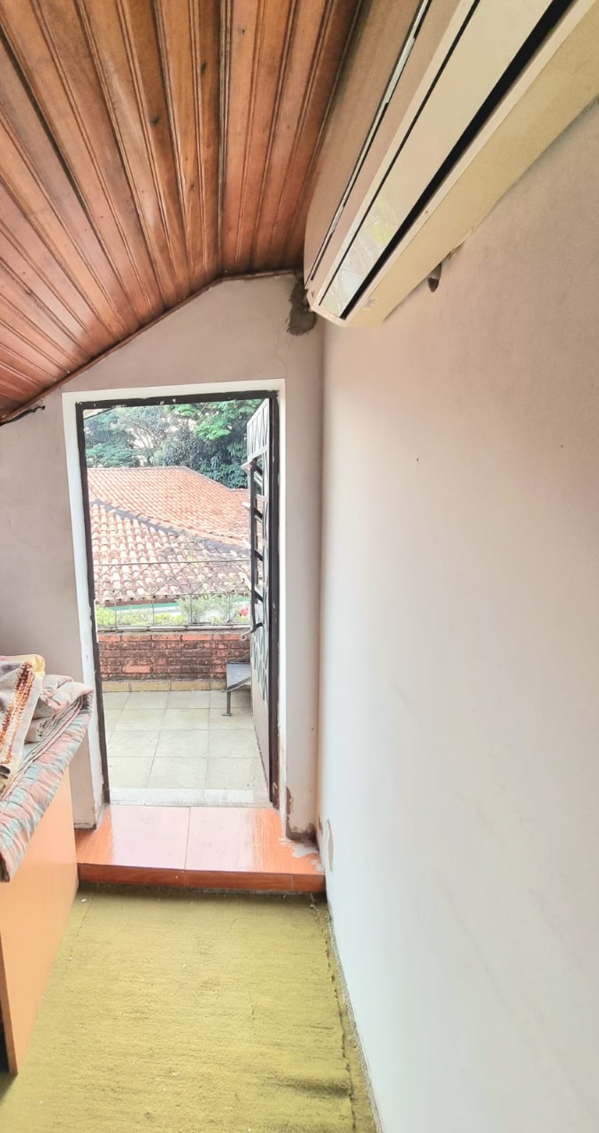 Casa à venda com 3 quartos, 355m² - Foto 3