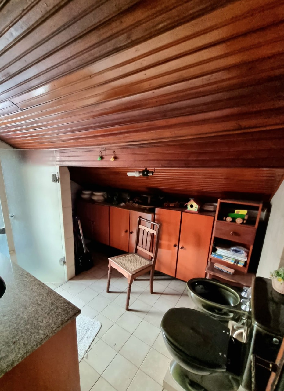 Casa à venda com 3 quartos, 355m² - Foto 11