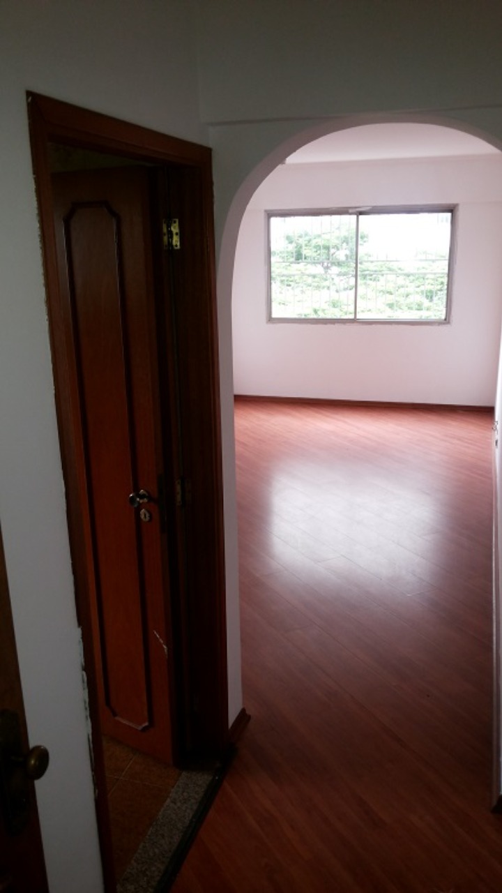 Apartamento à venda com 3 quartos, 80m² - Foto 4