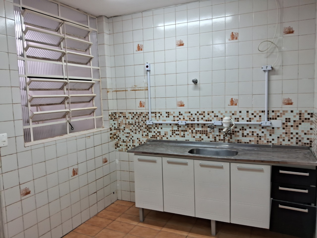 Casa à venda e aluguel com 2 quartos, 85m² - Foto 3