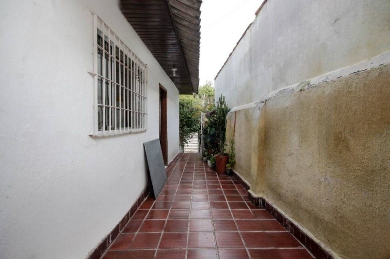 Casa à venda com 3 quartos, 136m² - Foto 11