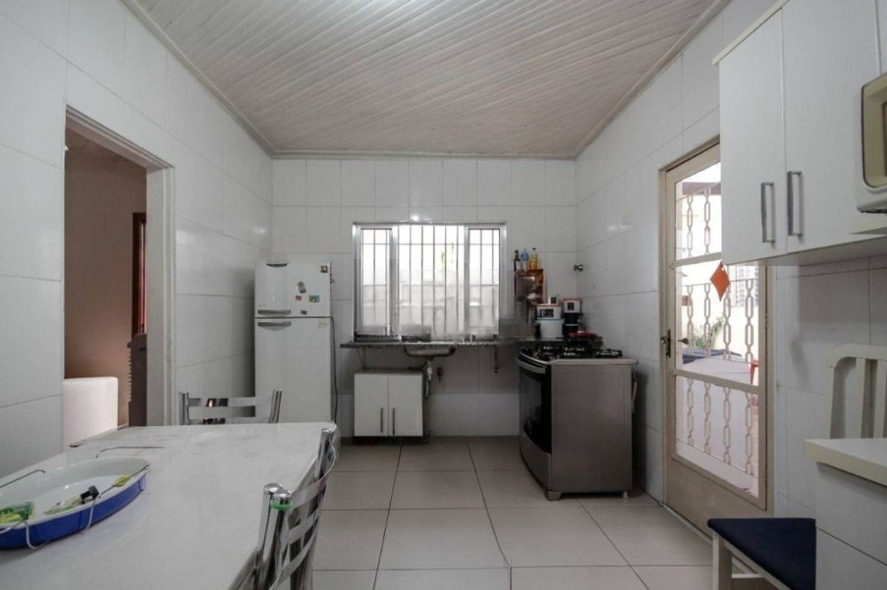 Casa à venda com 3 quartos, 136m² - Foto 8