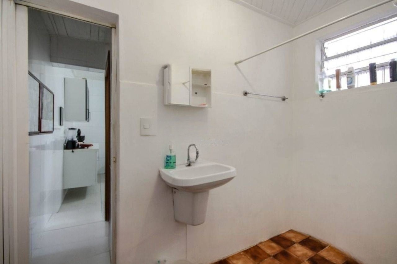 Casa à venda com 3 quartos, 136m² - Foto 17