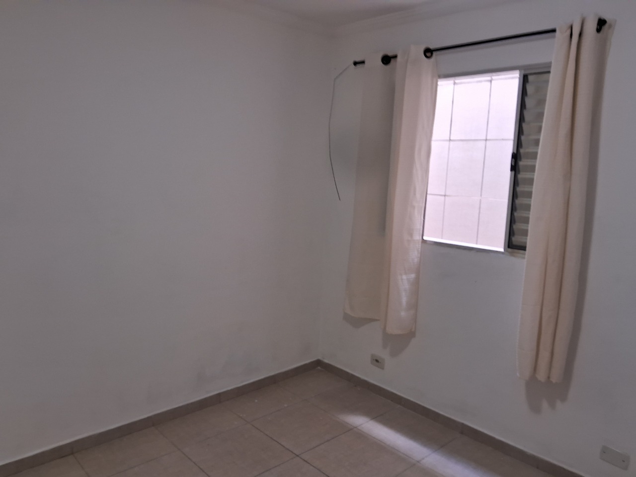 Casa para alugar com 2 quartos, 40m² - Foto 15