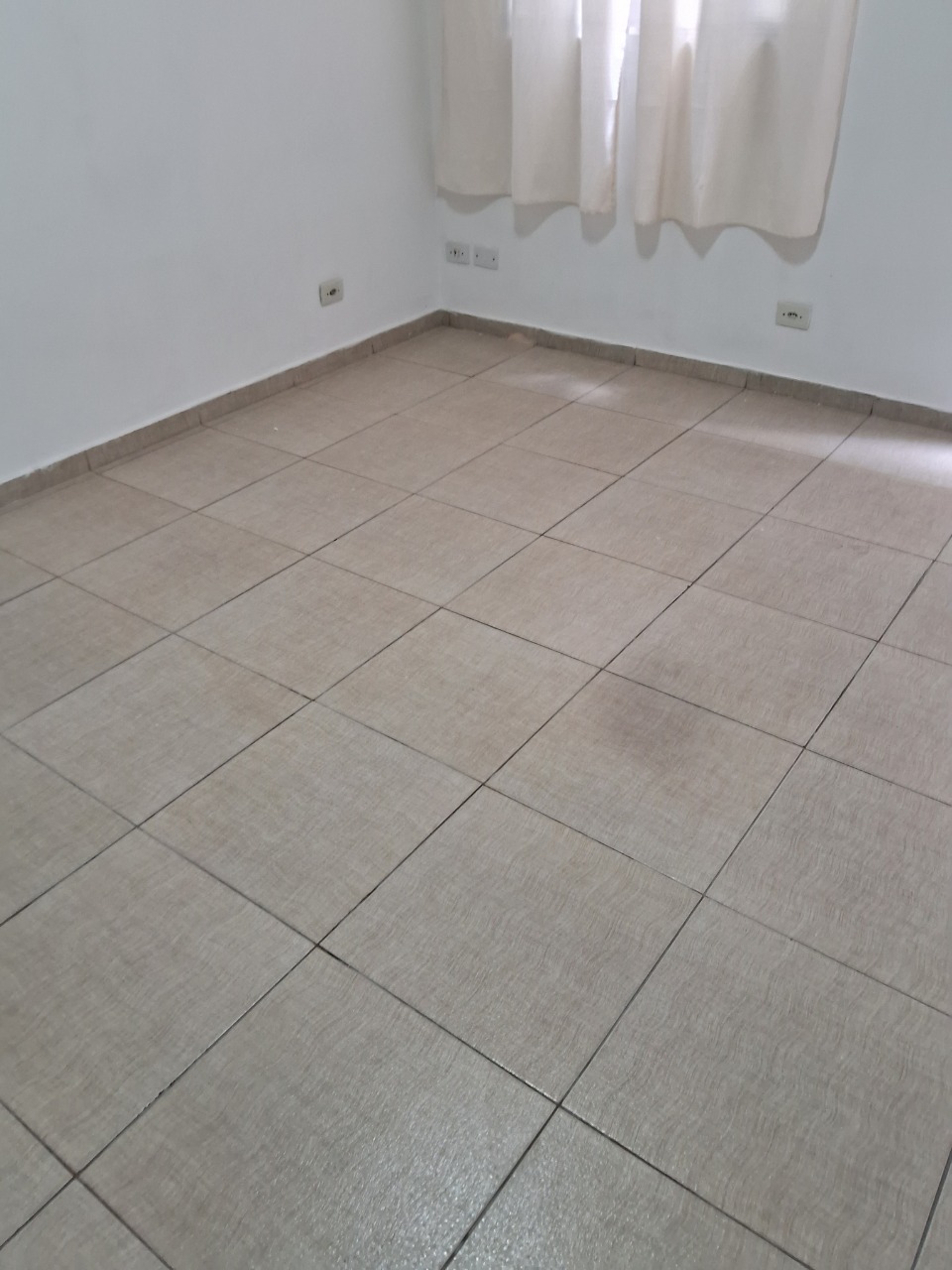 Casa para alugar com 2 quartos, 40m² - Foto 13