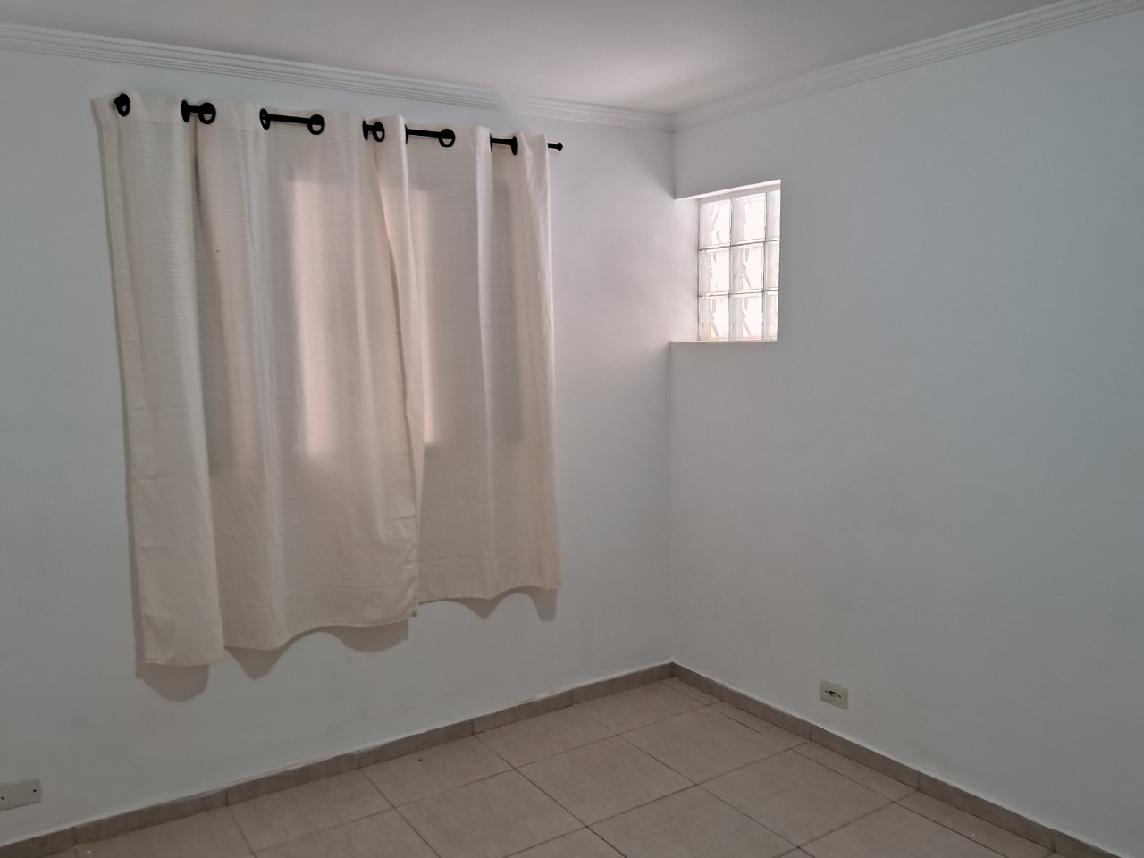 Casa para alugar com 2 quartos, 40m² - Foto 16