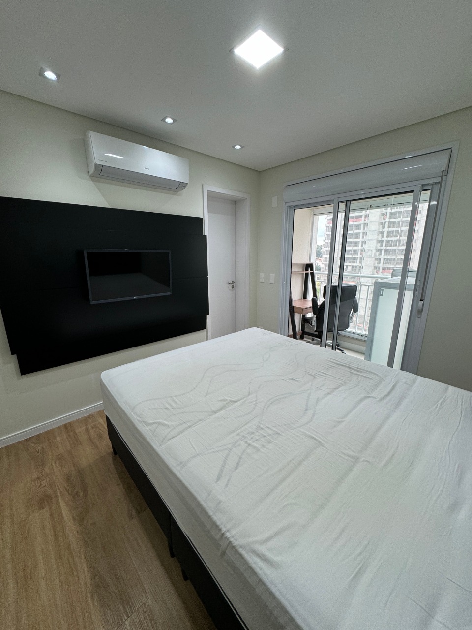 Apartamento à venda com 3 quartos, 136m² - Foto 13