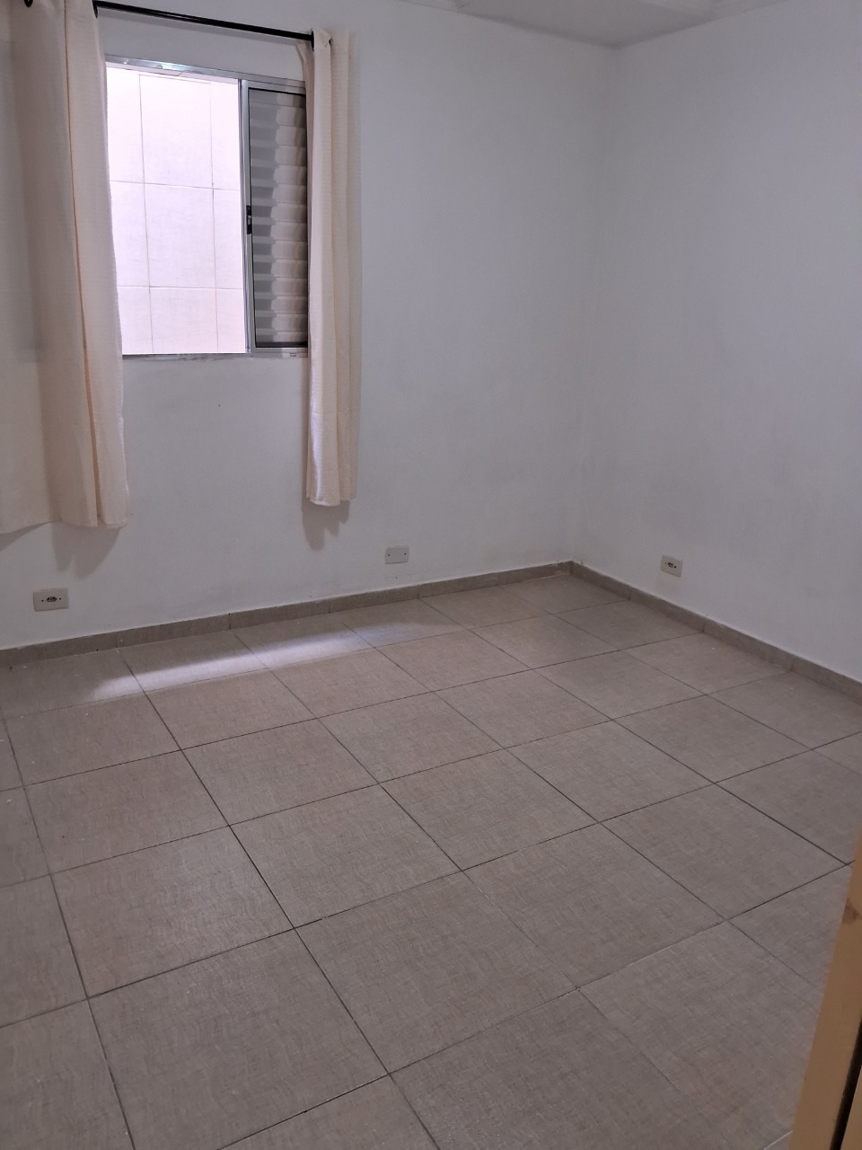 Casa para alugar com 2 quartos, 40m² - Foto 11