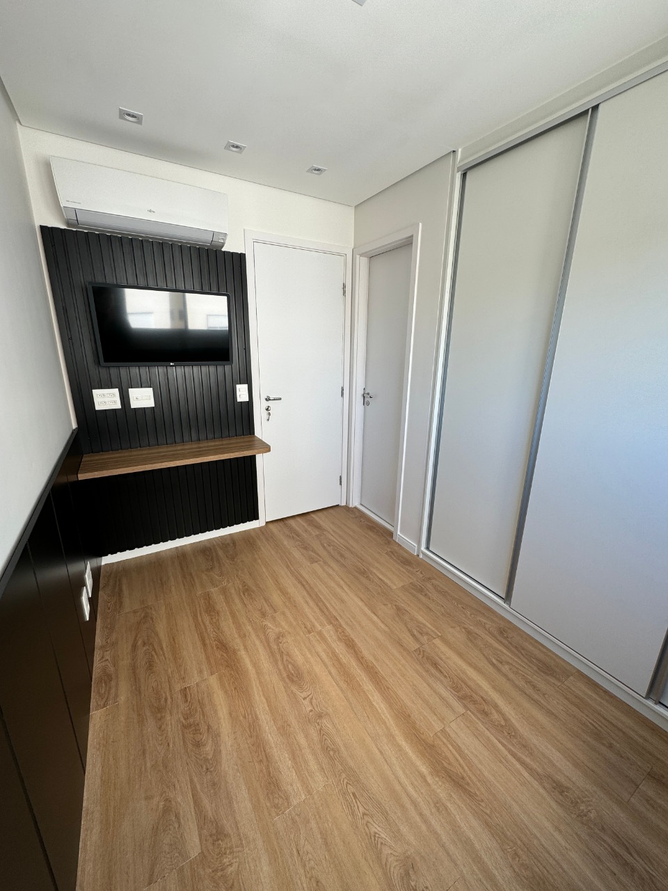 Apartamento à venda com 3 quartos, 136m² - Foto 28