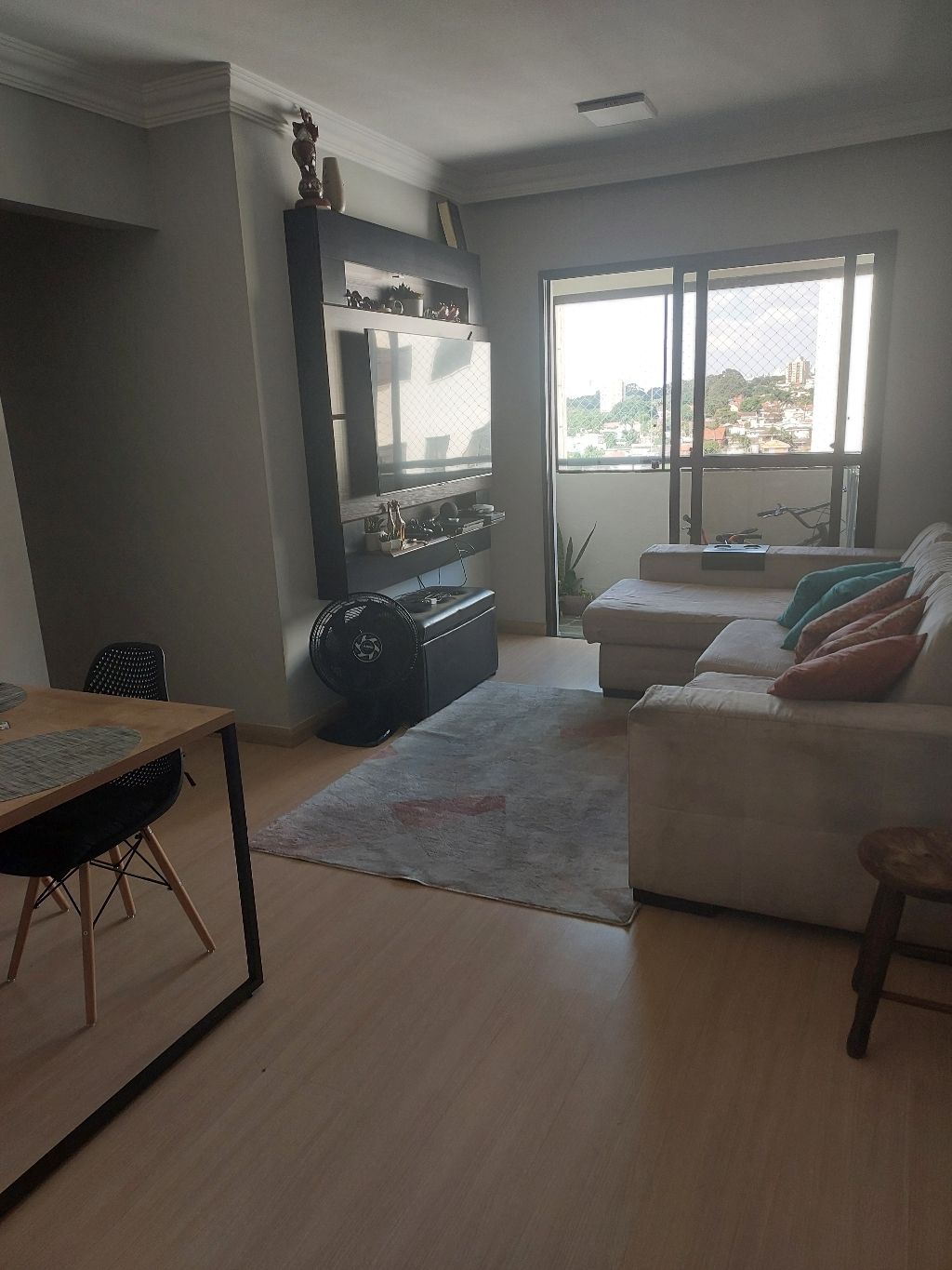 Apartamento à venda com 3 quartos, 71m² - Foto 2