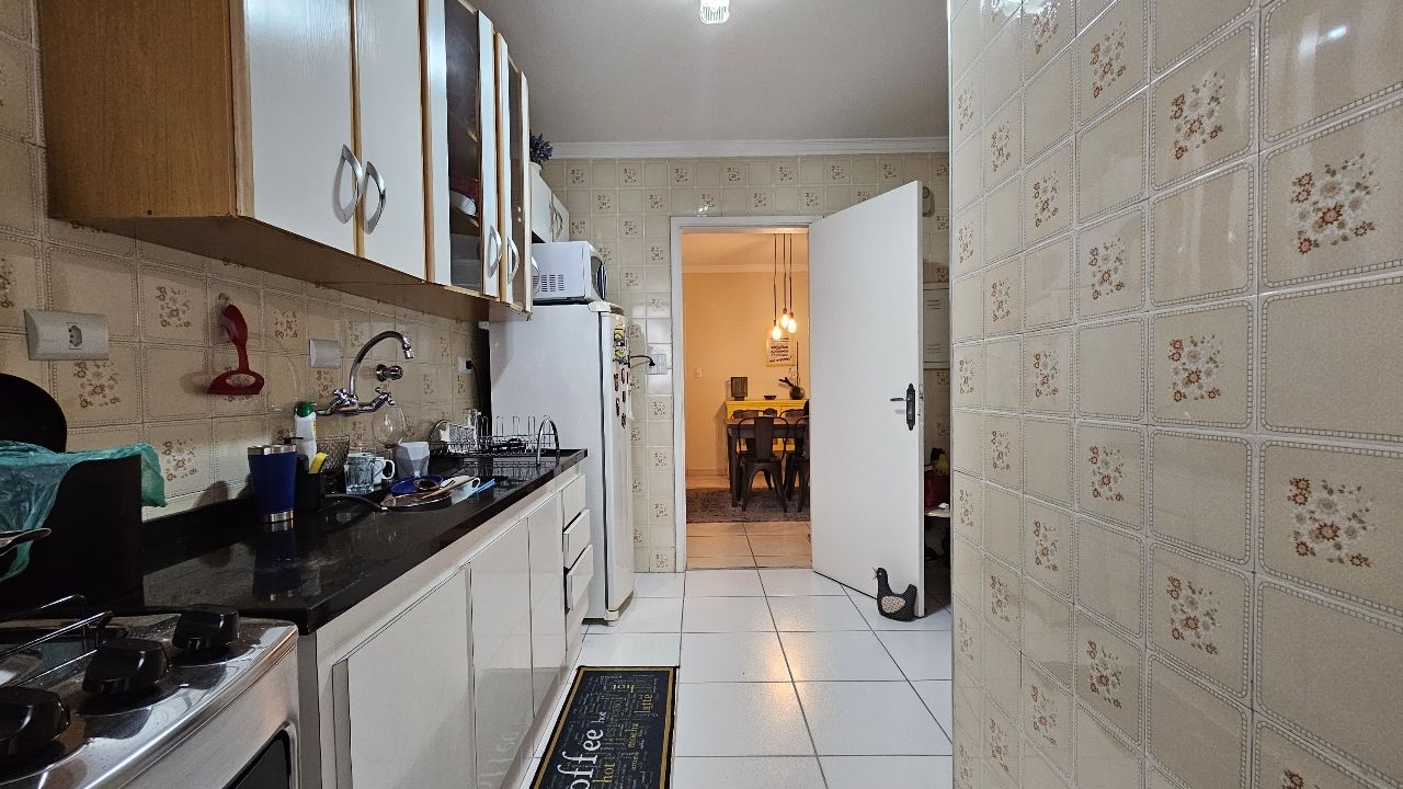 Apartamento à venda com 2 quartos, 62m² - Foto 12