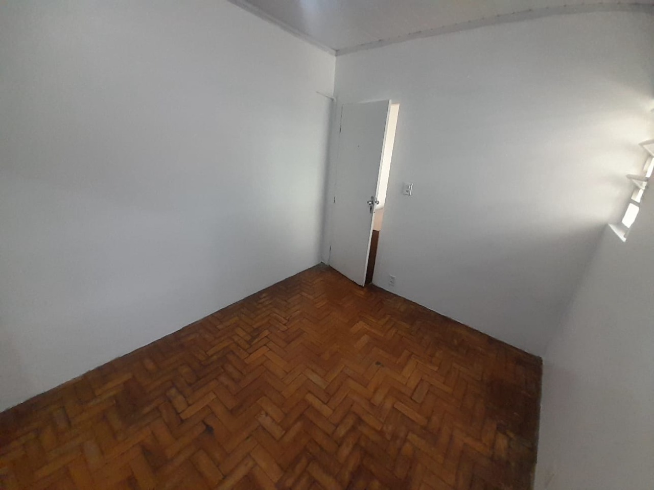 Casa para alugar com 1 quarto, 50m² - Foto 3