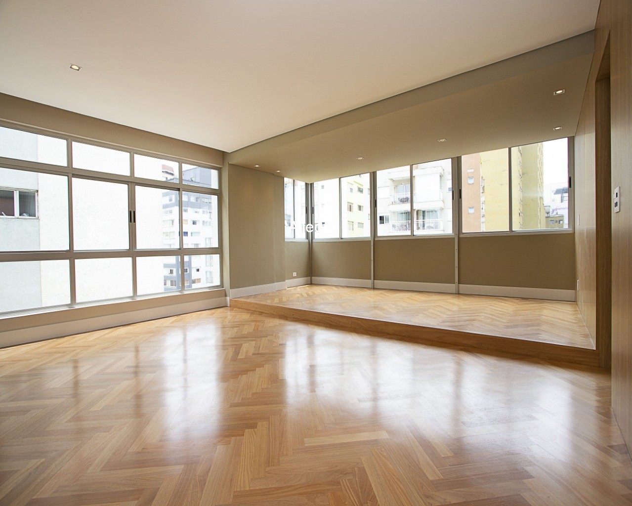 Apartamento à venda com 3 quartos, 179m² - Foto 7