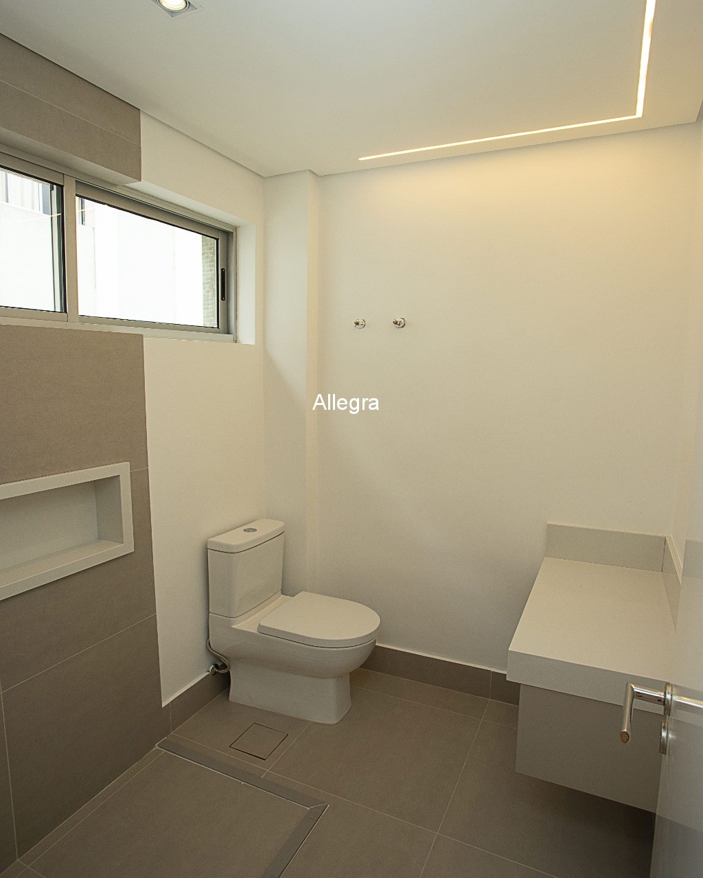 Apartamento à venda com 3 quartos, 179m² - Foto 24