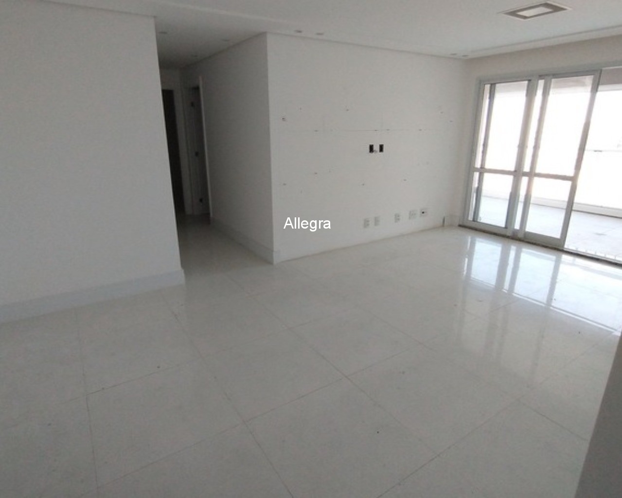 Apartamento à venda com 2 quartos, 70m² - Foto 3