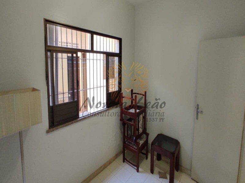 Casa à venda com 4 quartos, 250m² - Foto 26