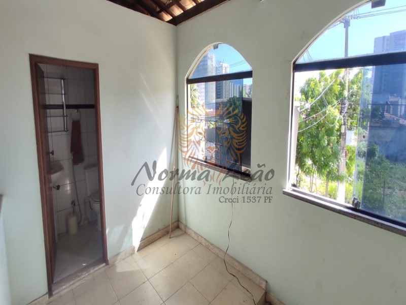 Casa à venda com 4 quartos, 250m² - Foto 30