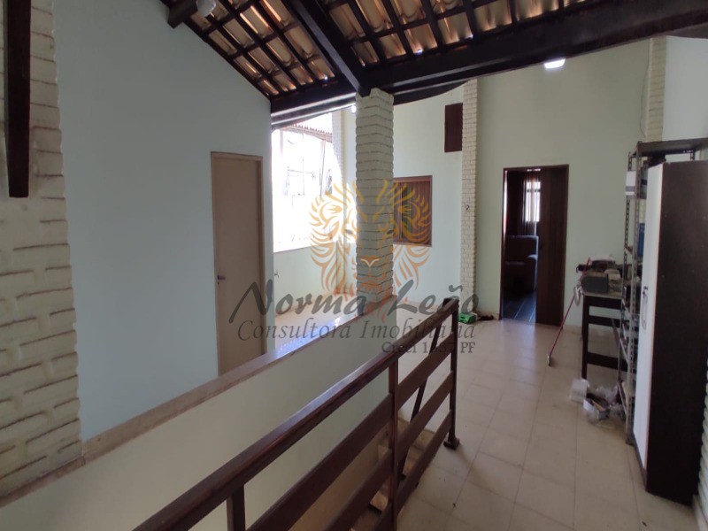 Casa à venda com 4 quartos, 250m² - Foto 32