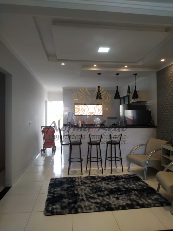 Casa à venda com 6 quartos, 210m² - Foto 11