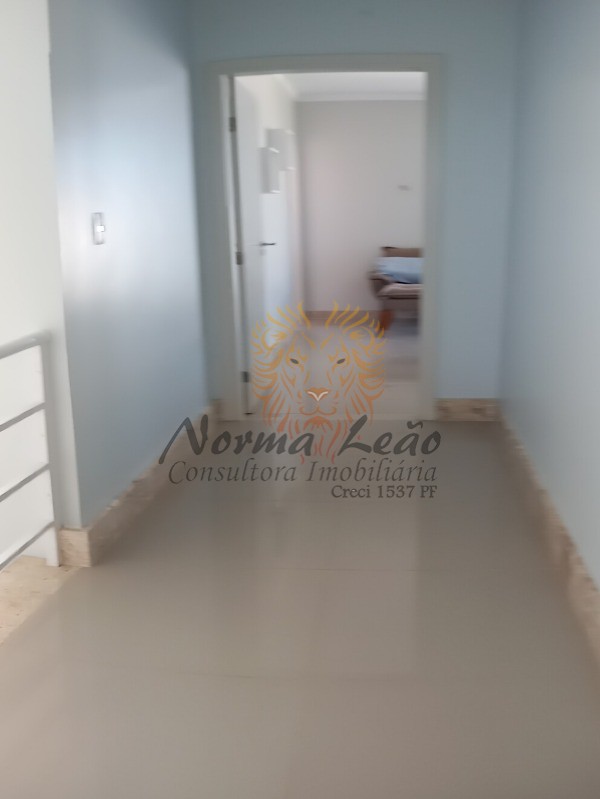 Casa à venda com 3 quartos, 250m² - Foto 12