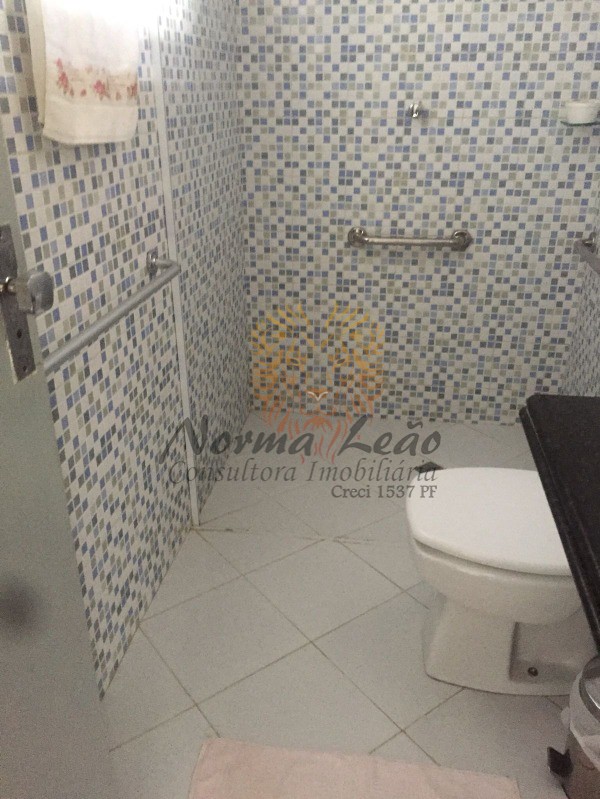 Casa à venda com 2 quartos, 140m² - Foto 15