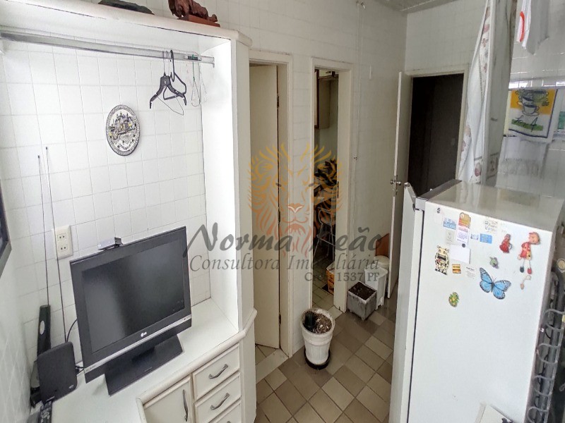 Apartamento à venda com 4 quartos, 239m² - Foto 14